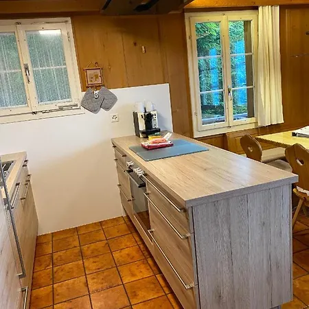 - Haus Ahorn Ost Chalet