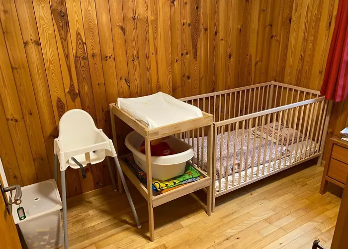 - Haus Ahorn Ost Chalet